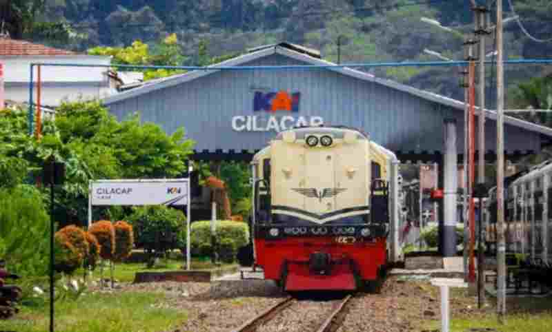 Kereta Wisata Cilacap: Menyusuri Kota dengan Senyum di Setiap Tikungan